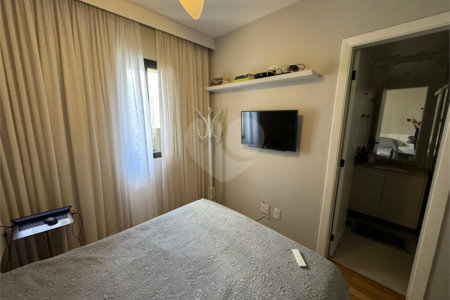 Apartamento à venda com 3 suítes em Indianópolis, São Paulo, SP