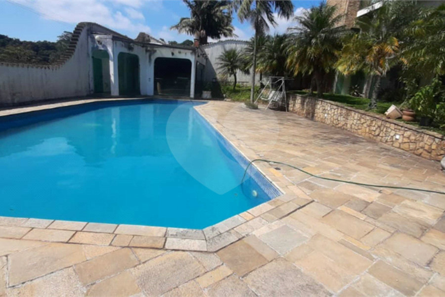 Casa à venda com 4 suítes no condomínio Parque Imperial da Cantareira, Mairiporã - SP