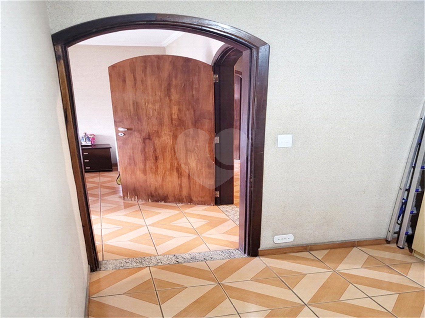 Casa à venda com 4 quartos, sendo 2 suítes, em Vila Maria Alta, São Paulo, SP