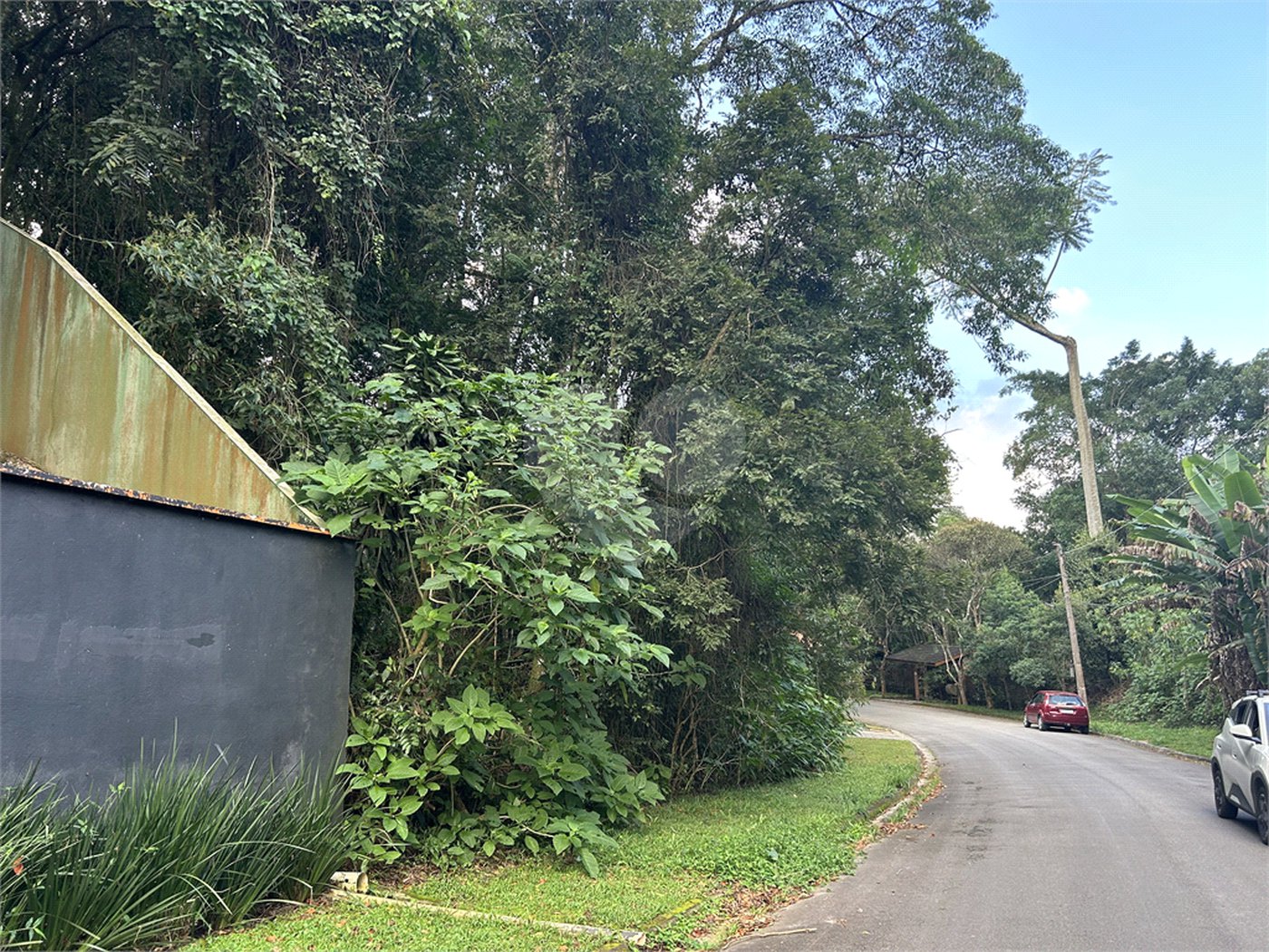 Terreno à venda no condomínio Alpes da Cantareira, Mairiporã - SP