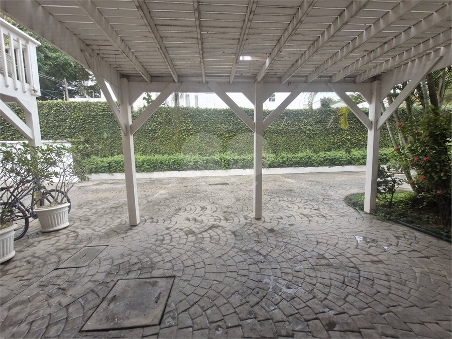 Casa para alugar com 4 quartos, sendo 2 suítes, no condomínio Fairmont, São Paulo - SP