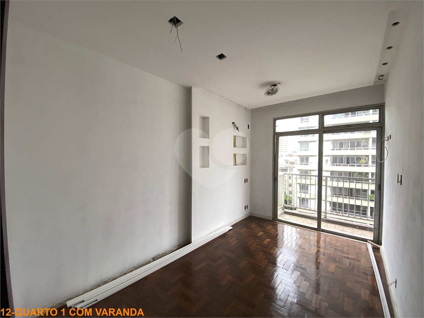 Apartamento à venda com 4 quartos, sendo 1 suíte,  em Tijuca, Rio de Janeiro, RJ