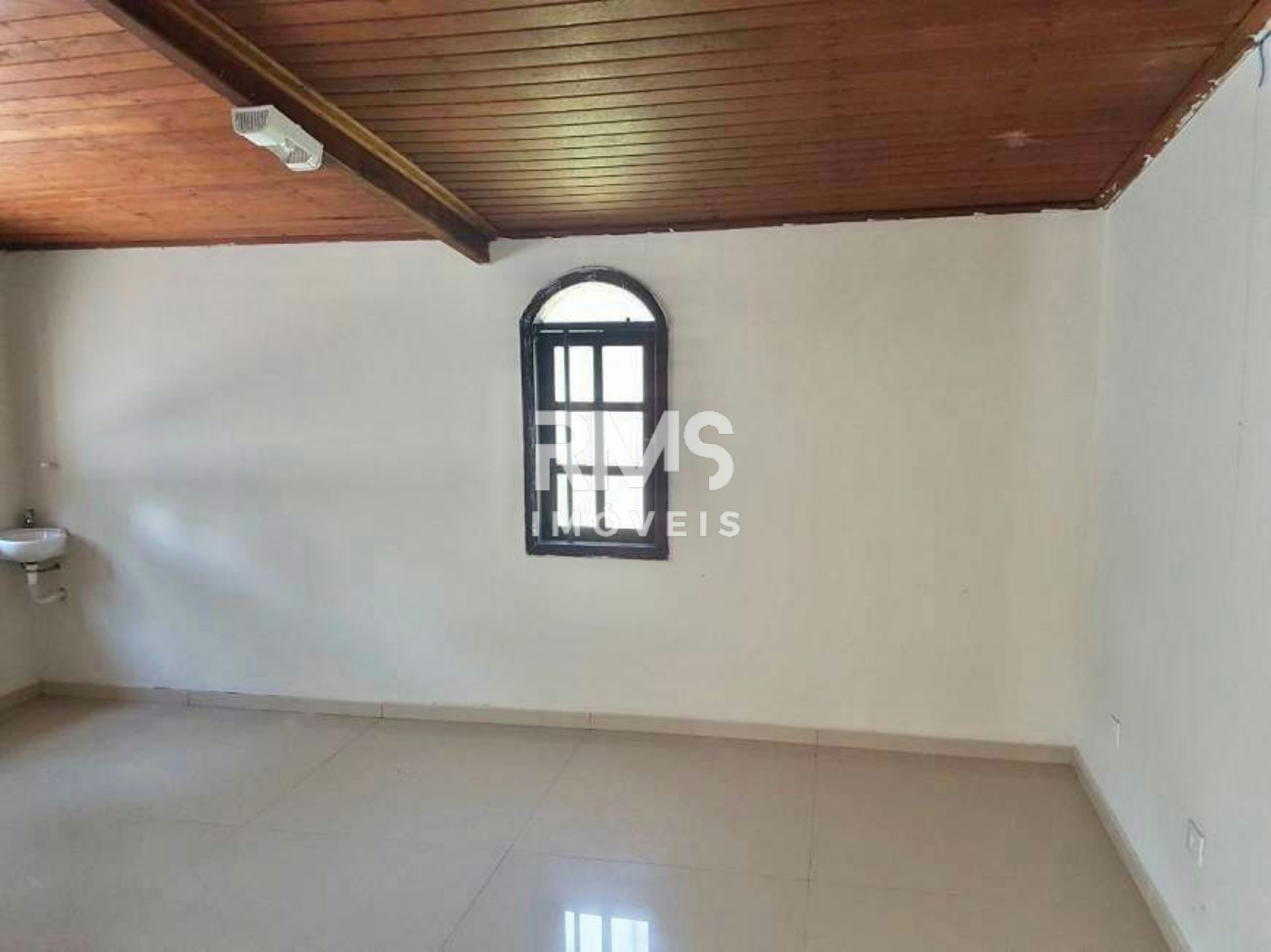 Chácara à venda ou para alugar com 8 quartos em Bairro Aguas do Cururu, Cabreúva, SP