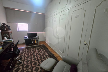 Apartamento à venda com 4 quartos, sendo 1 suíte, em Copacabana, Rio de Janeiro, RJ