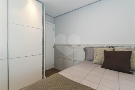 Duplex à venda com 4 quartos, sendo 3 suítes, em Bosque da Saúde, São Paulo, SP