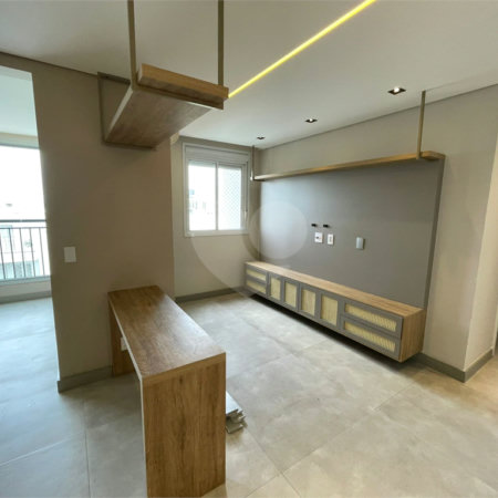 Apartamento à venda com 3 quartos, sendo 1 suíte, em Vila Mazzei, São Paulo, SP