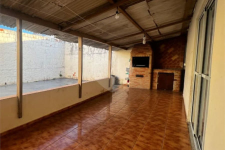 Sobrado à venda com 3 quartos em Conjunto Habitacional Júlio de Mesquita Filho, Sorocaba, SP