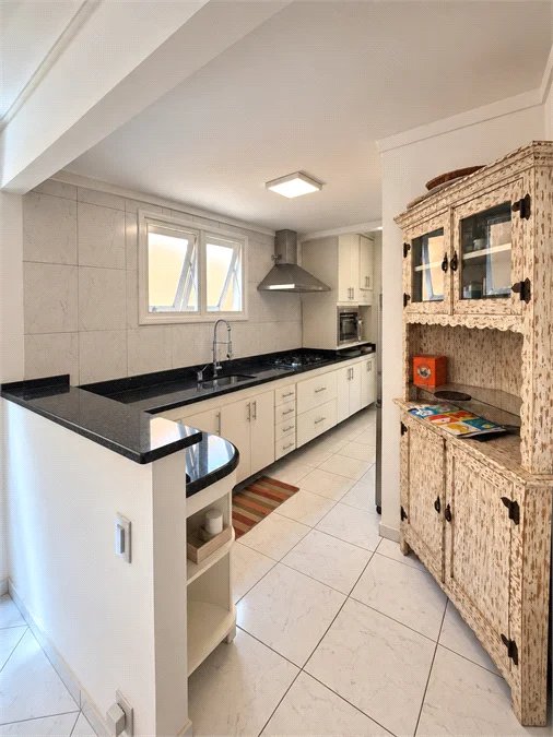 Casa à venda com 3 quartos, sendo 1 suíte, no condomínio Vilagio Viccino, São Paulo - SP