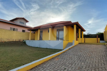 Chácara à venda com 2 quartos em Portal dos Pássaros, Alambari, SP