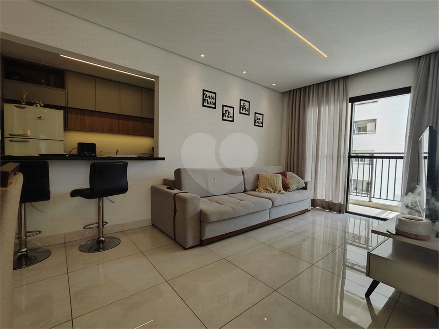 Apartamento à venda com 3 quartos, sendo 1 suíte, em Vila Independência, Sorocaba, SP
