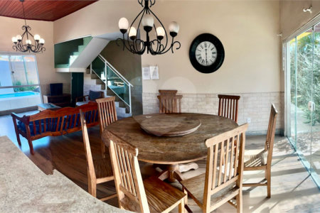 Casa à venda com 3 quartos, sendo 1 suíte,  em São José, Armação dos Búzios, RJ