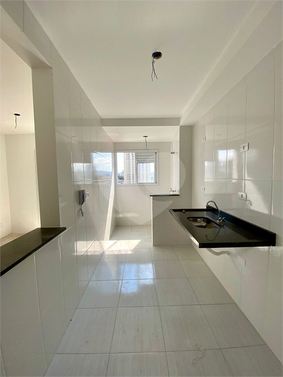 Apartamento à venda com 2 quartos, sendo 1 suíte, em Vila Galvão, Guarulhos, SP