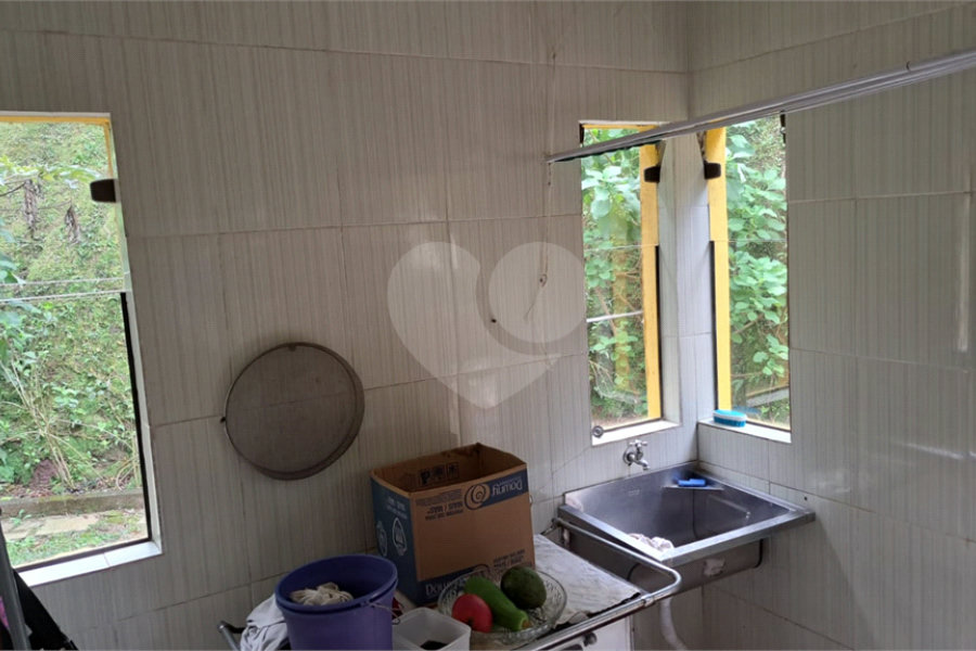 Casa à venda com 3 quartos, sendo 1 suíte, no condomínio Alpes da Cantareira, Mairiporã - SP