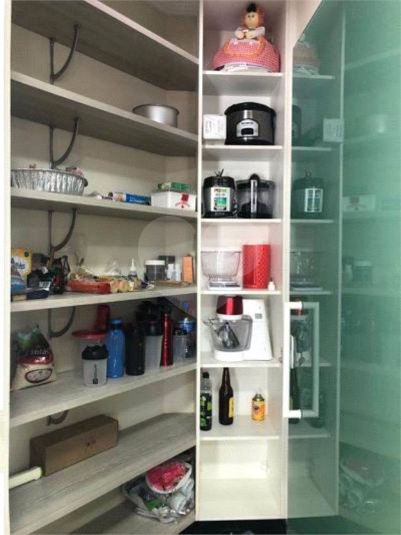Casa à venda com 4 quartos, sendo 2 suítes, no condomínio Terras de São Francisco, Vinhedo - SP