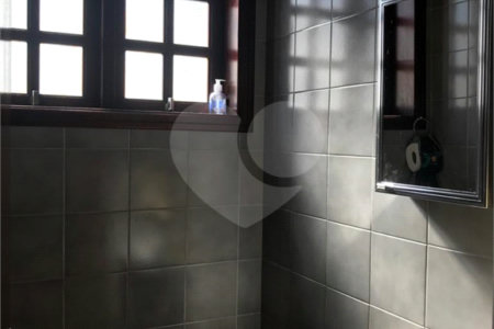 Casa à venda com 2 quartos, sendo 1 suíte, em Lapa de Baixo, São Paulo, SP