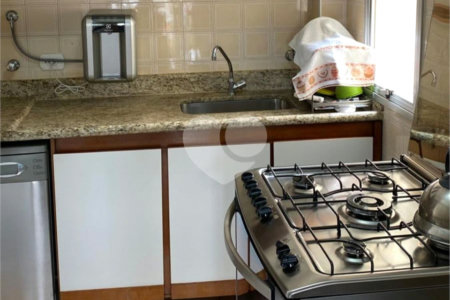 Apartamento à venda com 3 quartos, sendo 1 suíte, em Perdizes, São Paulo, SP