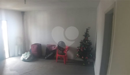 Sobrado à venda com 5 quartos, sendo 4 suítes,  em Parada Inglesa, São Paulo, SP