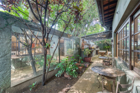Casa à venda com 4 quartos, sendo 2 suítes, em Alto da Boa Vista, São Paulo, SP