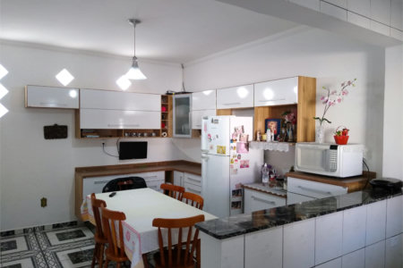 Casa à venda com 4 quartos, sendo 1 suíte,  em Jardim São Francisco, Mogi das Cruzes, SP
