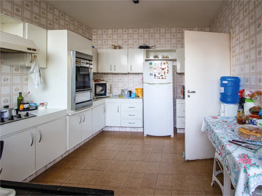 Casa à venda com 3 suítes em Alto de Pinheiros, São Paulo, SP
