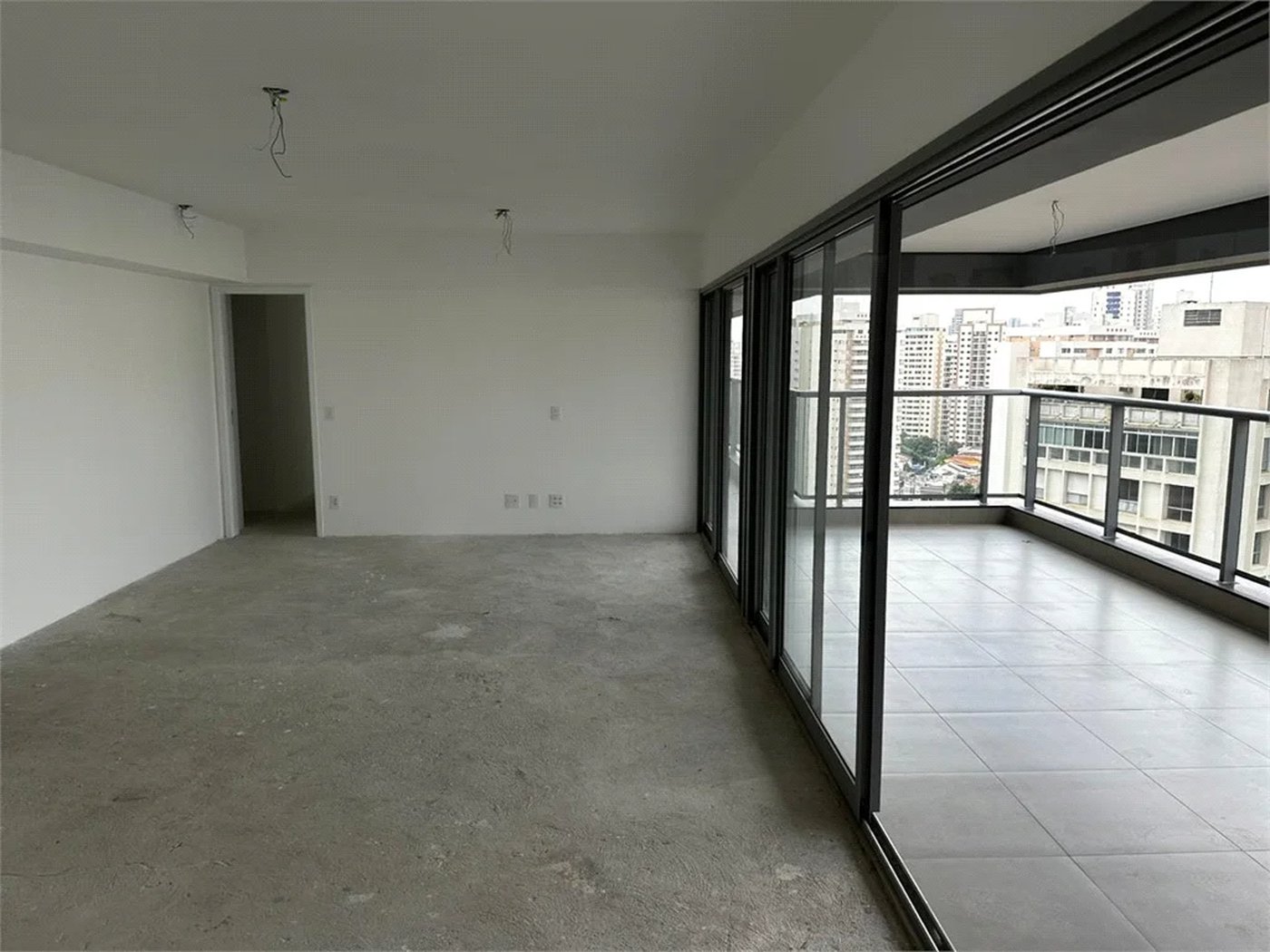 Apartamento à venda com 4 suítes em Água Branca, São Paulo, SP