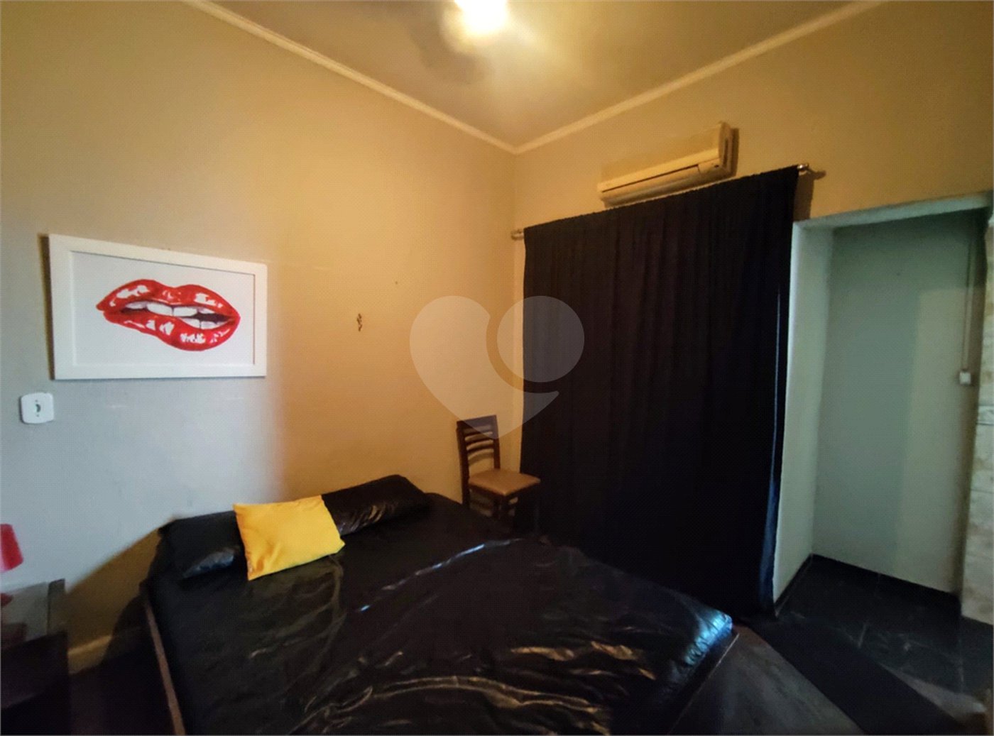 Sobrado à venda com 3 quartos, sendo 1 suíte, em Vila Pompéia, São Paulo, SP