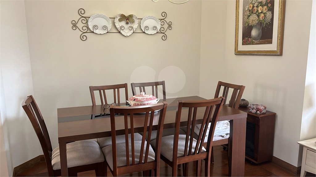 Apartamento à venda com 3 quartos, sendo 1 suíte,  em Jardim das Acácias, São Paulo, SP