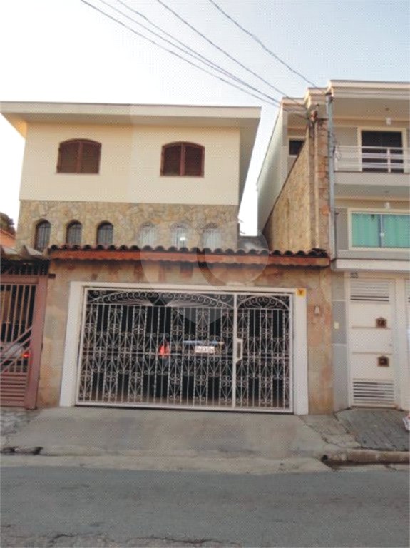 Sobrado à venda com 4 quartos, sendo 1 suíte, em Vila Gustavo, São Paulo, SP
