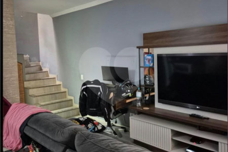 Casa à venda com 2 suítes em Jardim Vivan, São Paulo, SP