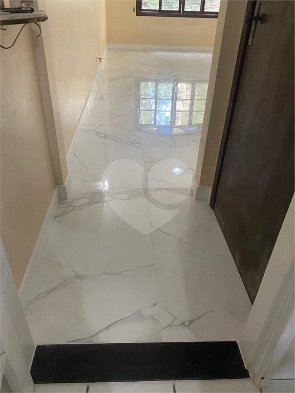 Sobrado à venda com 3 quartos, sendo 1 suíte, em Jardim Londrina, São Paulo, SP