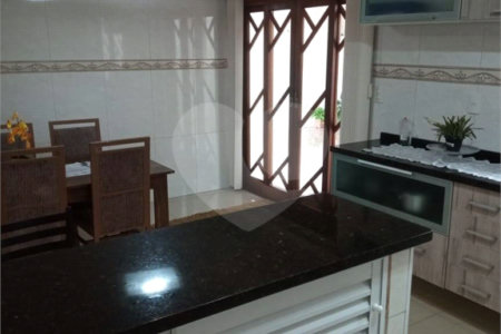 Casa à venda com 3 quartos em Sítio São José, Suzano, SP