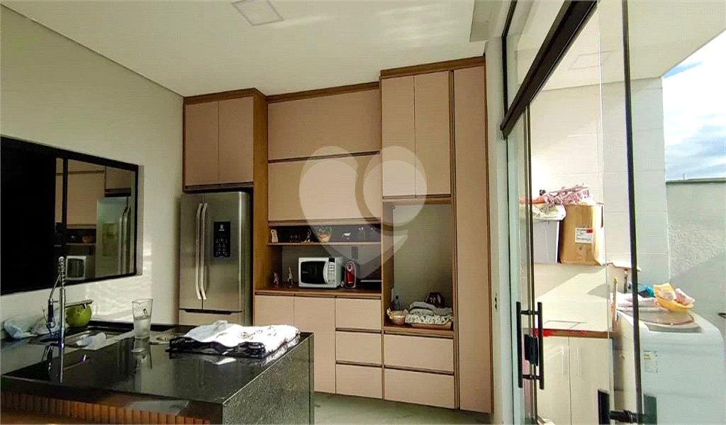 Casa à venda com 4 quartos, sendo 2 suítes, no condomínio Horto Florestal Villagio, Sorocaba - SP