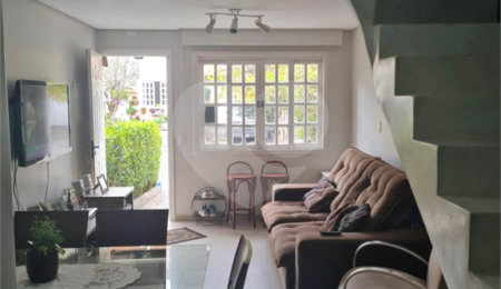 Casa à venda com 3 quartos, sendo 1 suíte,  no condomínio Moradas do Ipê, São Paulo - SP