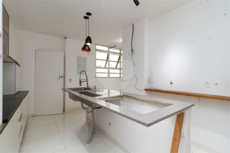 Apartamento à venda com 3 quartos, sendo 1 suíte, em Jardim Paulista, São Paulo, SP