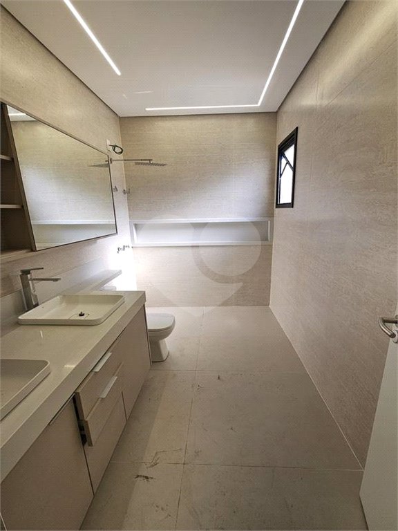 Casa à venda com 3 suítes no condomínio Residencial Milano, Indaiatuba - SP