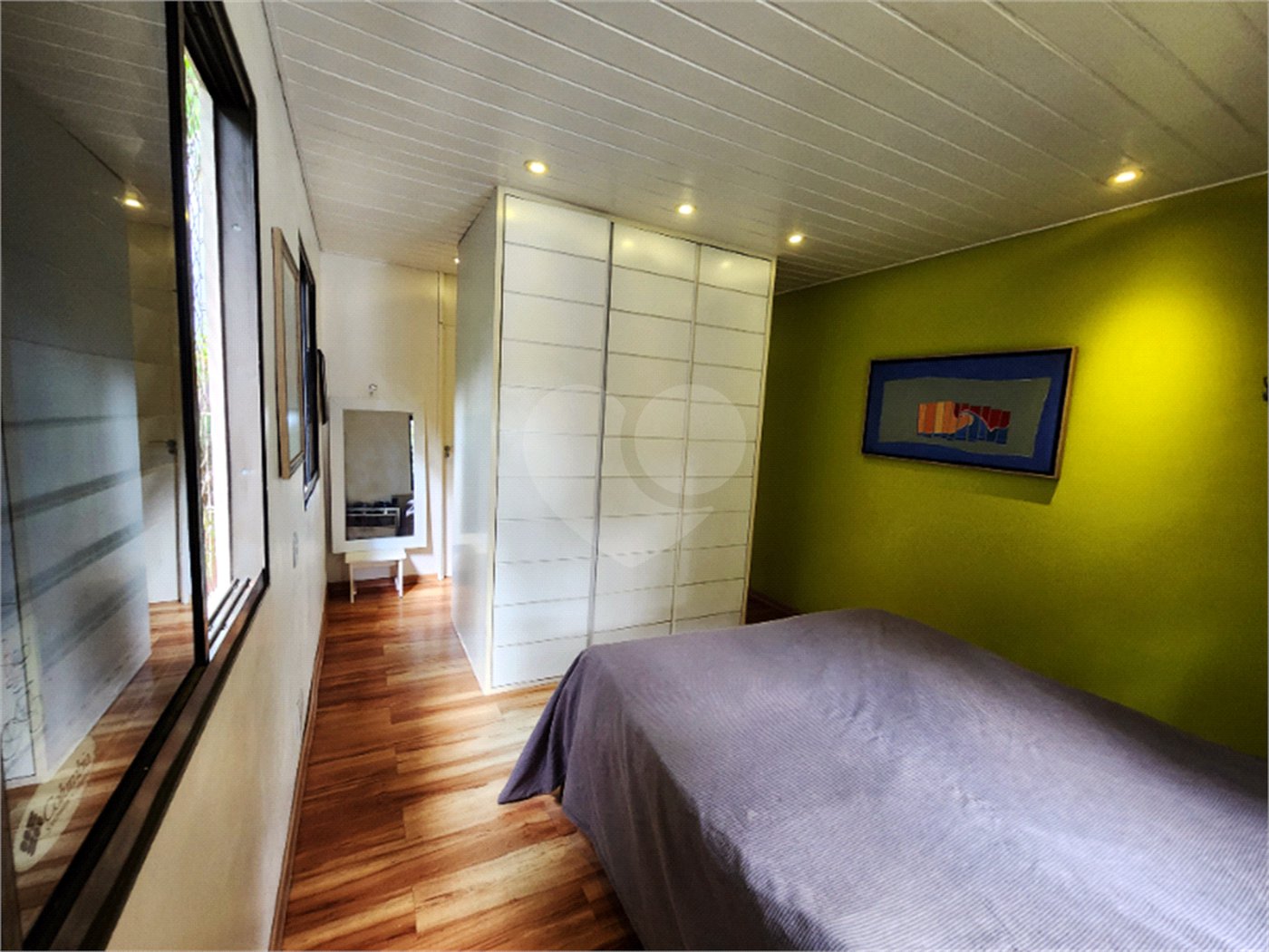 Casa à venda com 4 quartos, sendo 2 suítes,  no condomínio Vila Nova de Gaia, São Paulo - SP