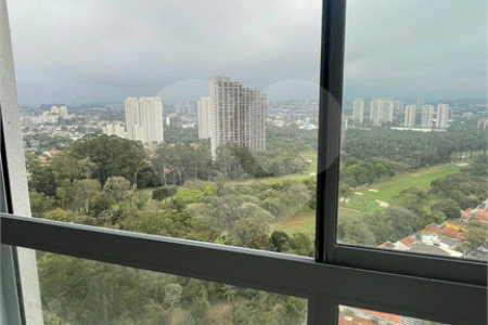 Apartamento à venda com 3 suítes em Vila Sofia, São Paulo, SP