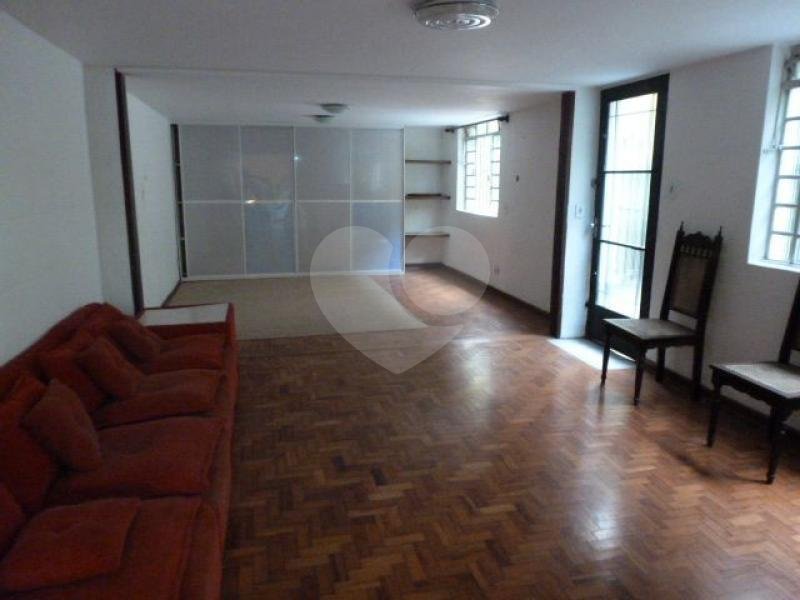 Casa Térrea à venda com 3 quartos, sendo 1 suíte, em Caxingui, São Paulo, SP