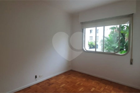 Apartamento para alugar com 3 quartos, sendo 1 suíte,  em Jardim Marajoara, São Paulo, SP