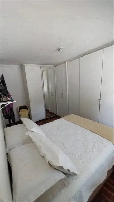 Sobrado à venda com 4 quartos, sendo 1 suíte,  em Vila Prel, São Paulo, SP