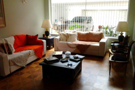 Sobrado à venda com 4 quartos, sendo 1 suíte, em Alto da Boa Vista, São Paulo, SP
