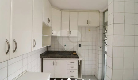 Apartamento à venda com 1 quarto em Sítio Pinheirinho, São Paulo, SP