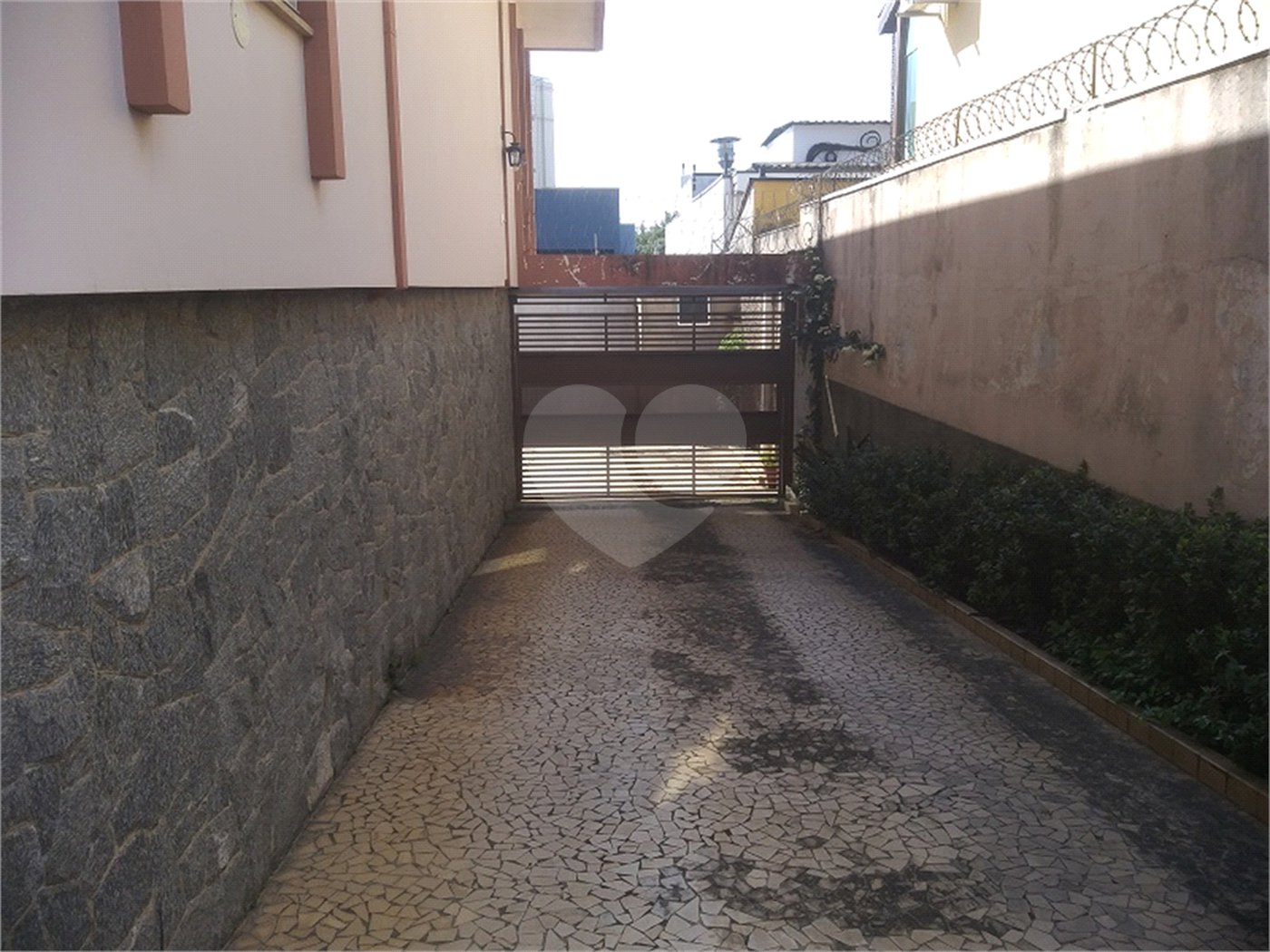 Casa à venda com 4 quartos, sendo 1 suíte, em Vila Galvão, Guarulhos, SP