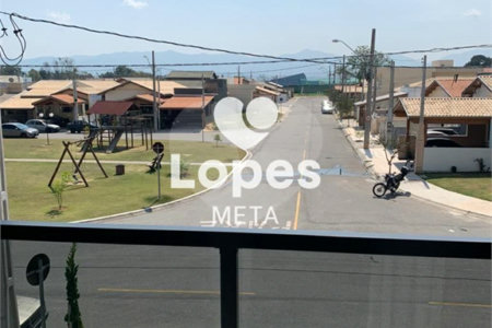 Casa à venda com 3 quartos, sendo 1 suíte,  no condomínio Residencial São José, Taubaté - SP