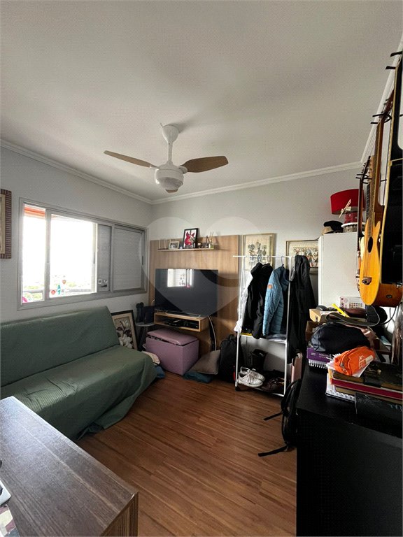 Apartamento à venda com 3 quartos, sendo 1 suíte,  em Alto da Lapa, São Paulo, SP