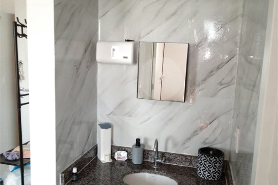 Apartamento à venda com 2 quartos em Pari, São Paulo, SP