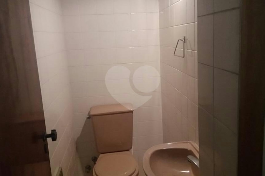 Sobrado à venda com 3 quartos, sendo 1 suíte, em Santa Terezinha, São Paulo, SP