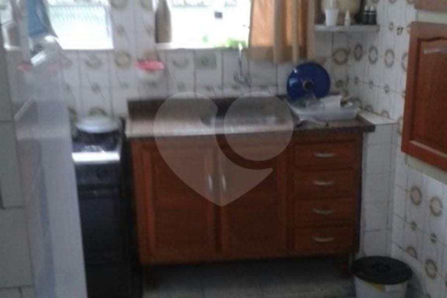Sobrado à venda com 2 quartos em Tremembé, São Paulo, SP