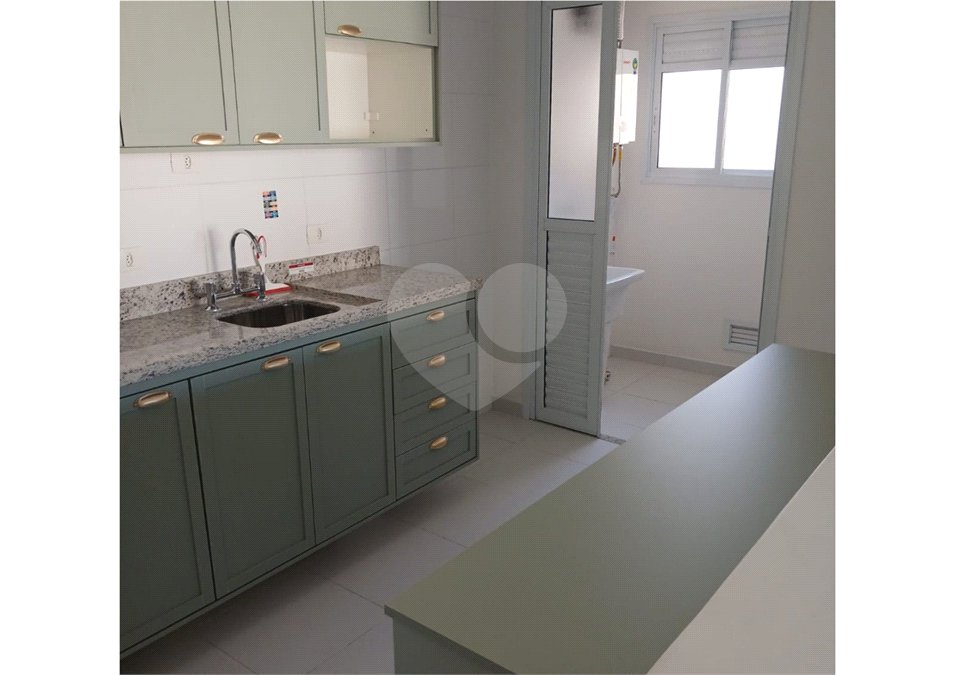 Apartamento para alugar com 2 quartos, sendo 1 suíte,  em Vila Andrade, São Paulo, SP