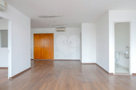 Sala à venda em Vila Olímpia, São Paulo, SP